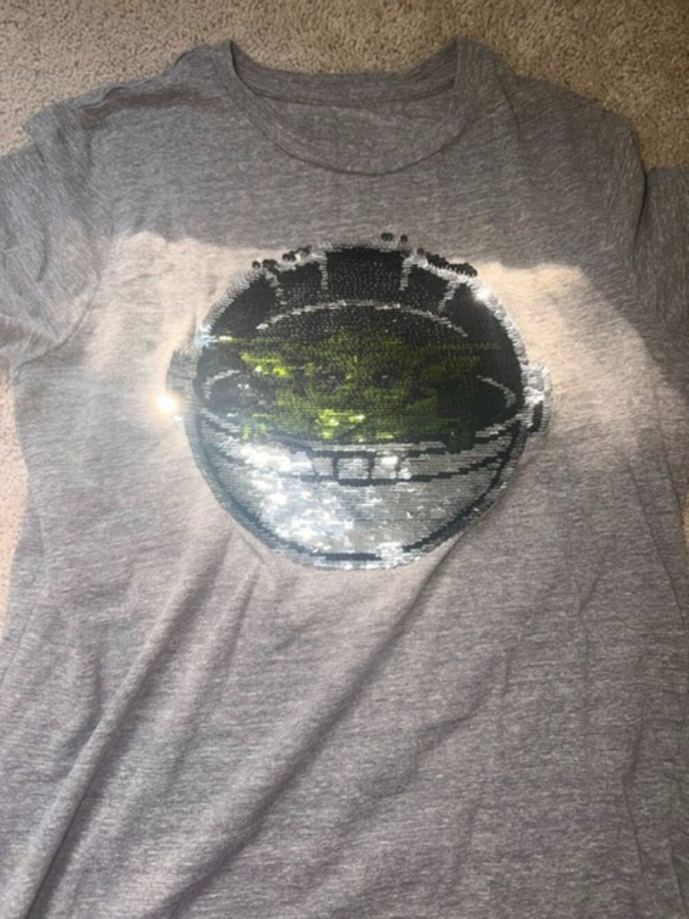 Star Wars Mandalorian Flip Sequin Gray Teen T-Shirt